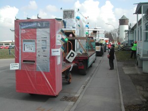 Wagen mit Spendenautomat